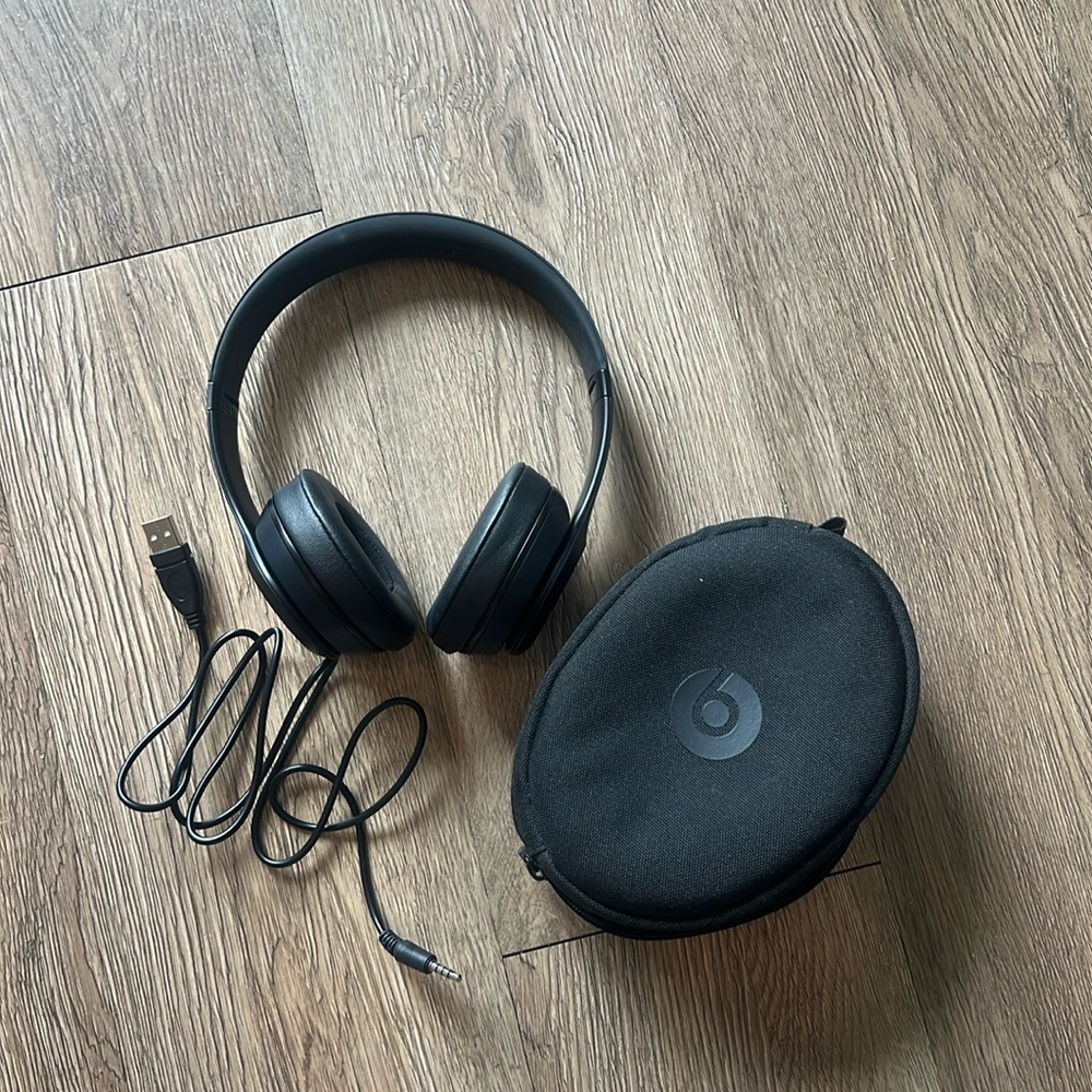 Bose solo3 headphones